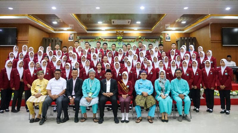 Gubernur Kepulauan Riau H. Ansar Ahmad menghadiri acara peluncuran Rintisan Kelas Internasional (RKI) Program Studi D-III Keperawatan di Poltekkes Kemenkes Tanjungpinang, Jum'at (15/9/2023). Foto: Diskominfo Kepri 
