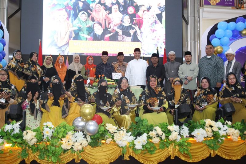 menghadiri acara milad Majelis Taklim Kita Kita Kota Batam yang diselenggarakan di BCS Mall, Sabtu (16/9/2023). Foto: INIKEPRI.COM
