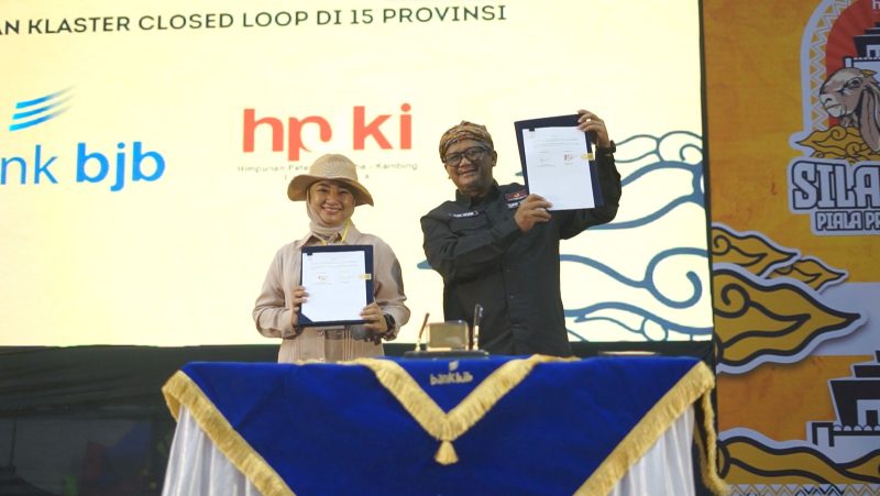 bank bjb mendukung penuh rangkaian kegiatan Silatnas Peternak Domba Kambing Indonesia dan Puncak Piala Presiden 2023 yang diadakan Himpunan Peternak Domba dan Kambing Indonesia (HPDKI) pada 15 - 16 September 2023, bertempat di GOR Sabilulungan, area Stadion Gelora Si Jalak Harupat, Bandung, Jawa Barat. Foto: bank bjb untuk INIKEPRI.COM