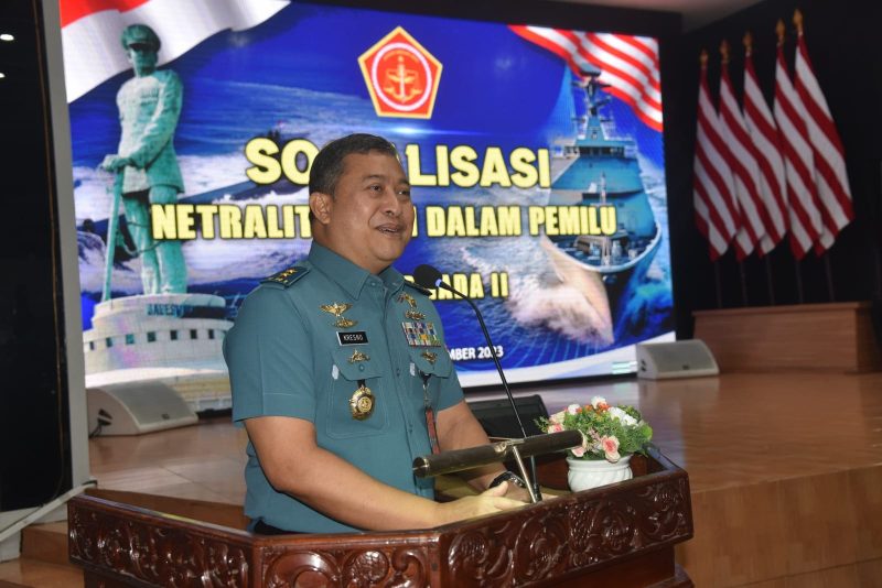 Kababinkum TNI Laksda TNI Kresno Buntoro melakukan Safari Hukum dan  Sosialisasi Netralitas TNI pada Pemilu 2024 di jajaran TNI tahun 2023 di Koarmada II Surabaya, Senin (18/9/2023) - Foto Puspen TNI