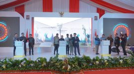 PT PLN Batam berkomitmen untuk mendukung penuh dan siap menyediakan keandalan pasokan daya listrik untuk mendukung pertumbuhan investasi di Kota Batam, Provinsi Kepulauan Riau. Hal tersebut disampaikan oleh Direktur Utama PT PLN Batam, Muhammad Irwansyah Putra dalam acara Ground Breaking Kawasan Industri Tunas Prima pada Selasa (19/9) siang. Foto: PLN Batam untuk INIKEPRI.COM 
