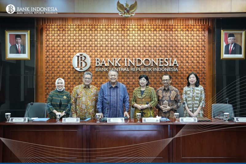 Rapat Dewan Gubernur (RDG) Bank Indonesia pada 20-21 September 2023 memutuskan untuk mempertahankan BI 7-Day Reverse Repo Rate (BI7DRR) sebesar 5,75 persen, suku bunga Deposit Facility sebesar 5,00 persen, dan suku bunga Lending Facility sebesar 6,50 persen. Foto: Bank Indonesia 