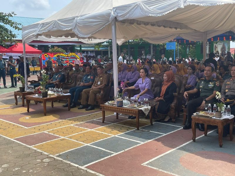 Komando Gabungan Wilayah Pertahanan (Kogabwilhan) I melaksanakan bhakti sosial dan peresmin taman bunga Asean di SDN 004 Tanjungpinang Timur, Selasa (26/9/2023). Foto: Diskominfo Tanjungpinang