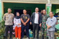 Beredar sebuah rekaman video klarifikasi warga asli Rempang mengenai pindahnya 3 KK warga dari Pulau Rempang yang difasilitasi oleh BP Batam, pada Selasa (26/9/23) sore. Foto: Istimewa 