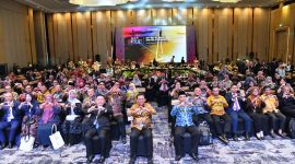Gubernur Kepulauan Riau H. Ansar Ahmad sukses memimpin  pertemuan Forum Menteri dan Gubernur dari 3 negara yakni Indonesia, Malaysia & Thailand dalam acara The 20th Indonesia, Malaysia, Thailand - Growth Triangle, Chief Ministers and Governors’ Forum Meeting /(The 20th IMT-GT CMGF) pada Rabu (27/9) bertempat di Ballroom Marriot Hotel Harbour Bay Kota Batam, Kepulauan Riau. Foto: Diskominfo Kepri 
