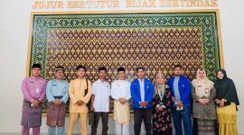 Wali Kota Tanjungpinang, Hasan, S.Sos., menerima kunjungan silaturahmi dari Pengurus Cabang Pergerakan Mahasiswa Islam Indonesia (PMII) Tanjungpinang-Bintan, di ruang Wali Kota, Senggarang, Jumat (29/9). Foto: Diskominfo Tanjungpinang 