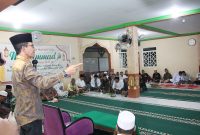 menghadiri Maulid Nabi Muhammad SAW di Masjid Darul Aman Perumahan Benih Raya, Tanjungriau,  Minggu (1/10/2023). Foto: INIKEPRI.COM 