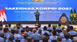 Presiden Jokowi saat membuka Rapat Kerja Nasional (Rakernas) Korps Pegawai Republik Indonesia (Korpri) Tahun 2023, di Mercure Hotel and Convention, Jakarta, Selasa (3/10/2023). Foto: BPMI Setpres.