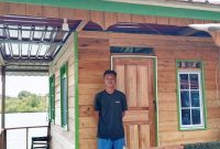 Warga Kabupaten Lingga merasa bersyukur mendapat bantuan program BSPS dari aspirasi Cen Sui Lan Anggota Komisi V DPR RI Fraksi Golkar Dapil Kepri. Foto: Dok. suaraserumpun