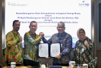bank bjb melakukan penandatangan Nota Kesepahaman mengenai Sinergi Bisnis dengan PT Bank Pembangunan Daerah Maluku dan Maluku Utara (bank Maluku Malut), bertempat di Gedung Kantor bank bjb di Jakarta, Selasa (4/10). Foto: bank bjb untuk INIKEPRI.COM
