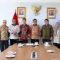 Gubernur Kepulauan Riau H. Ansar Ahmad mengajak Bupati Karimun Aunur Rofik menemui Menteri Kesehatan (Menkes) RI Budi Gunadi Sadikin di Jakarta, Senin (9/10/2023) untuk membicarakan terkait rencana Pemprov Kepri bersama Pemkab Karimun untuk mengembangkan Rumah Sakit Umum Daerah (RSUD) Tanjungbatu, Kundur, di Kabupaten Karimun. Foto: Diskominfo Kepri 
