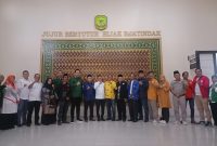 Dalam rangka menyukseskan tahapan Pemilu tahun 2024, Penjabat Wali Kota Tanjungpinang, Hasan,S.Sos mengundang pengurus partai politik untuk saling berkoordinasi sembari menjalin silaturahmi. Foto: Diskominfo Tanjungpinang 