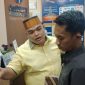 Izzy Samsul Marsin SE, MM, mendatangi kantor Ombdusman RI perwakilan Kepri pada Jumat (13/10/2023) pagi, guna mempertanyakan surat rekomendasi yang dikeluarkannya berisi adanya dugaan maladministrasi yang terjadi di lahan PT CMG. Foto : INIKEPRI.COM 