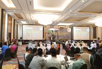 Otoritas Jasa Keuangan (OJK) Perwakilan Provinsi Kepri menggelar sosialisasi tentang mengenal investasi yang legal dan ilegal kepada kepala sekolah dan guru yang ada di Tanjungpinang, Jum'at (13/10/2023) di Trans Convention Center, Aston Tanjungpinang. Foto: Diskominfo Tanjungpinang 