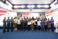 Pemerintah Kota Tanjungpinang melaksanakan Rapat Forkopimda tingkat Kota Tanjungpinang pada triwulan III tahun 2023 di Ruang Rapat Engku Putri Raja Hamidah Kantor Wali kota Tanjungpinang, Senin (16/10/2023). Foto: Diskominfo Tanjungpinang 