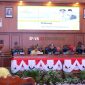 Penjabat Wali Kota Tanjungpinang, Hasan, S.Sos mengikuti Sidang Paripurna Istimewa sempena peringatan peringatan hari jadi ke-22 Kota Otonom Tanjungpinang. Sidang paripurna dilaksanakan di kantor DPRD Kota Tanjungpinang, Selasa (17/10/2023). Foto: Humprofoto Tanjungpinang 