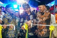 Sekretaris Daerah Provinsi Kepri Adi Prihantara mewakili Gubernur Kepri H. Ansar Ahmad menghadiri acara Peresmian Pendopo Pacitan Kota Tanjungpinang bertempat di Jl. Keramat RT, 002 / RW. 013 Kel. Batu 9 Kampung Sidomulyo Km. 13 Tanjungpinang, Sabtu (21/10/2023) malam. Foto: Diskominfo Kepri 