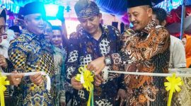 Sekretaris Daerah Provinsi Kepri Adi Prihantara mewakili Gubernur Kepri H. Ansar Ahmad menghadiri acara Peresmian Pendopo Pacitan Kota Tanjungpinang bertempat di Jl. Keramat RT, 002 / RW. 013 Kel. Batu 9 Kampung Sidomulyo Km. 13 Tanjungpinang, Sabtu (21/10/2023) malam. Foto: Diskominfo Kepri 