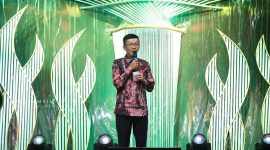 Penjabat Wali Kota Tanjungpinang, Hasan, S.Sos saat memberikan sambutannya pada acara Sembahyang Keselamatan Senggarang di Kelenteng Cetiya Ngi Ang Thiang Sian Tie di Kelurahan Senggarang, Minggu (22/10/2023). Foto: Humprofoto Tanjungpinang 