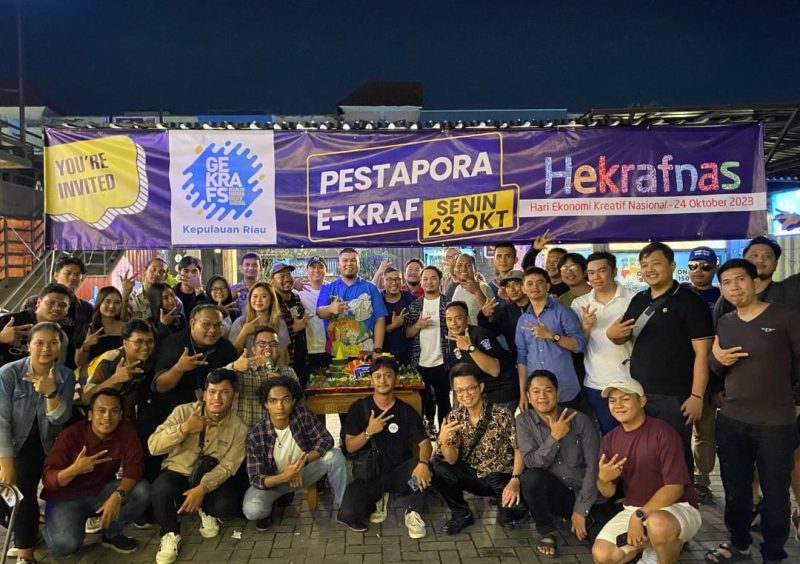 Gekrafs Kepri merayakan hari ekonomi kreatif nasional bertempat di G-Coffee, Batam Center, Kota Batam, Senin (23/10/2023) malam. Foto: INIKEPRI.COM/HO. Gekrafs Kepri