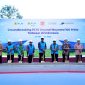 Seremoni _groundbreaking_ PLTS _groundmounted_ terbesar di Indonesia kapasitas 100 MWp yang berada di Kota Bukit Indah Industrial City, Kabupaten Purwakarta, Jawa Barat Jumat, (27/10). Keterangan foto: Direktur Utama PLN, Darmawan Prasodjo (kelima dari kanan), Direktur Jenderal Ketenagalistrikan Kementerian ESDM, Jisman Hutajulu (kelima dari kiri), Direktur Utama Aruna Cahaya Pratama, Audwin Purwadi (keempat dari kiri), Direktur Perencanaan Korporat dan Pengembangan Bisnis PLN, Hartanto Wibowo (keempat dari kanan), Executive Director Salim Group, Axton Salim (ketiga dari kanan), Direktur Utama PLN Batam, M. Irwansyah Putra (ketiga dari kiri), Direktur TataJabar Sejahtera, Kuky Permana (kedua dari kanan), CEO Tamaris Group, Mohammad Syahrial (kedua dari kiri), Chief Investment Officer Tamaris Group, Adi Dharmanto (kanan), dan Advisor Tamaris Group, Wahyu Galih Saputro (kiri). Foto: PLN Batam untuk INIKEPRI.COM 