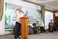 Wakil Wali Kota Batam Amsakar Achmad menghadiri seminar nasional kepemudaan yang diadakan HMI Cabang Batam Madani di Ballroom Golden Prawn Minggu, (29/10/2023). Foto: INIKEPRI.COM 