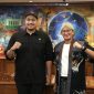 Menteri Pemuda dan Olahraga Republik Indonesia (Menpora RI) Dito Ariotedjo melakukan pertemuan dengan Menteri Pariwisata dan Ekonomi Kreatif (Menparekraf) Sandiaga Salahuddin Uno, Selasa (31/10/2023) siang di Kantor Kemenparekraf, Gedung Sapta Pesona, Jalan Merdeka Barat, Jakarta. Foto: Raiky/Kemenpora