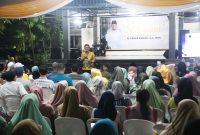 Gubernur Kepulauan Riau Ansar Ahmad bersilaturahmi dengan masyarakat Perumahan Marcelia, Kota Batam, Minggu (5/11/2023) malam. Foto: Diskominfo Kepri 