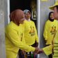 Cen Sui Lan Anggota Komisi V DPR RI Fraksi Golkar Dapil Kepri bersilaturahmi dengan warga penerima bantuan rehab rumah program BSPS dari dana aspirasi Cen Sui Lan. Foto: Istimewa 