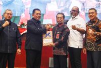 Rancangan Peraturan Daerah (Ranperda) tentang Anggaran Pendapatan dan Belanja Daerah (APBD) Provinsi Kepulauan Riau Tahun Anggaran 2024 disetujui untuk ditetapkan menjadi Peraturan Daerah (Perda) melalui persetujuan bersama antara DPRD dan Pemprov Kepri pada Rapat Paripurna yang dilaksanakan di Balairung Wan Seri Beni Dompak, Kamis (16/11). Foto:Diskominfo Kepri 