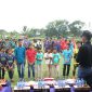 Wakil Wali Kota Batam Amsakar Achmad menutup secara resmi Liga Silaturahmi Batam di Lapangan Bola Mangsang, Piayu, Kota Batam, pada Minggu (19/11/2023) pagi. Foto: INIKEPRI.COM 

