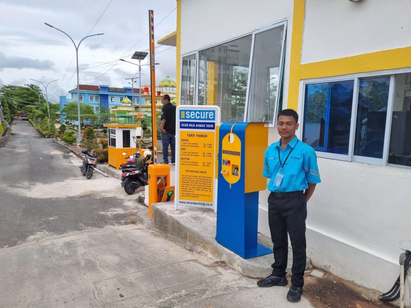 Rumah Sakit Umum Daerah (RSUD) Raja Ahmad Tabib (RAT) Provinsi Kepulauan Riau akan menerapan sistem layanan pengelolaan parkir yang lebih profesional yakni bekerja sama dengan perusahaan Secure Parking Indonesia (SPI). Foto: Diskominfo Kepri 