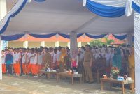 Staf Ahli Bidang Pemerintahan, Hukum, dan Politik Pemerintah Kota Tajungpinang,Teguh Ahmad Syafari, membuka kegiatan Aksi Bergizi Pemberian Tablet Tambah Darah bagi Remaja Putri, di SMP Negeri 16 Tanjungpinang, Kepulauan Riau (Kepri), Selasa (28/11/2023). Foto: Diskominfo Tanjungpinang 