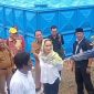 Cen Sui Lan Anggota Komisi V DPR RI Fraksi Golkar Dapil Kepri bersama rombongan meninjau realisasi pembangunan SWRO Pulau Penyengat, Kota Tanjungpinang, Senin (27/11/2023). Foto: Istimewa 