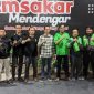 Komunitas ojek online berfoto bersama Wakil Wali Kota Batam Amsakar Achmad. Foto: INIKEPRI.COM