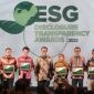 bank bjb meraih prestasi dengan mendapatkan Rating tinggi dengan predikat Leadership AA pada ajang ESG Disclosure Transparancy Awards 2023. Foto: bank bjb untuk INIKEPRI.COM