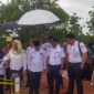 Cen Sui Lan Anggota Komisi V DPR RI Fraksi Golkar Dapil Kepri meresmikan Penerangan Jalan Umum (PJU) warning light kampus Sekolah Tinggi Agama Islam Negeri (STAIN) Sultan Abdurahman (SAR) Kepri di Toapaya Asri, Senin (27/11/2023). Foto: Istimewa 