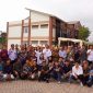 Anggota Komisi V DPR RI Fraksi Golkar Dapil Kepri Cen Sui Lan meresmikan rumah susun mahasiswa (rusunawa) Politeknik Negeri Batam, Senin (4/12/2023). Foto: Istimewa 