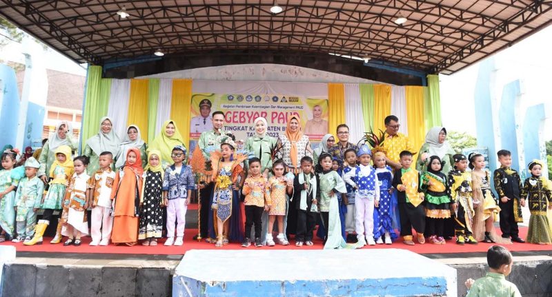 Sebanyak Ratusan anak usia dini antusias mengikuti berbagai kegiatan menarik dalam kemeriahan acara Gebyar Pendidikan Anak Usia Dini (PAUD) Tahun 2023, yang digelar di Lapangan Relief Antam Kijang, Kabupaten Bintan, Kamis (14/12/2023). Foto: Diskominfo Kepri