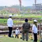 Presiden Jokowi mengunjungi area Sumbu Kebangsaan, Ibu Kota Nusantara (IKN), Kabupaten Penajam Paser Utara, Provinsi Kalimantan Timur, pada Rabu (20/12/2023). Foto: BPMI Setpres.
