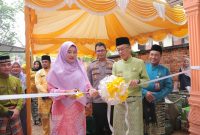 Penjabat (Pj) Wali Kota Tanjungpinang, Hasan,S.Sos meresmikan rumah perlindungan perempuan dan anak (Rumah Melati) dan gedung pusat pembelajaran keluarga (Puspaga Gelige) yang berada di UPTD Perlindungan Perempuan Jalan Ahmad Yani Batu 5 Tanjungpinang, Jum'at (22/12/2023). Foto: Diskominfo Tanjungpinang 