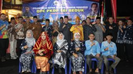 Wakil Wali Kota Batam Amsakar Ahmad hadir di pelantikan DPC PKDP Sei Beduk. Foto: INIKEPRI.COM