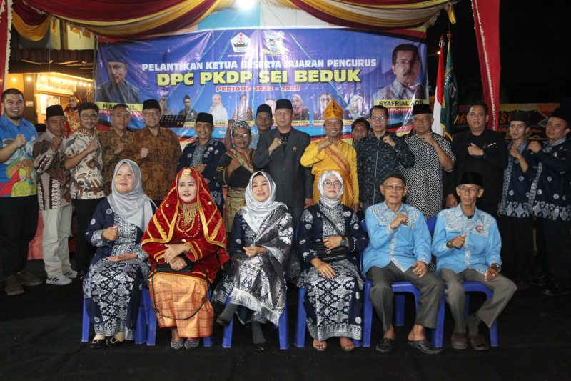 Wakil Wali Kota Batam Amsakar Ahmad hadir di pelantikan DPC PKDP Sei Beduk. Foto: INIKEPRI.COM