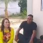 Peduli, merakyat dan pengalaman menjadi ungkapan warga kalangan ekonomi kurang mampu terhadap diri Cen Sui Lan. Betapa tidak, Cen Sui Lan Anggota Komisi V DPR RI Fraksi Golkar Dapil Kepri ini, tak perlu formal untuk menampung aspirasi. Sambil duduk lesehan di rumah warga dan RT pun langsung diresponnya. Foto: Istimewa