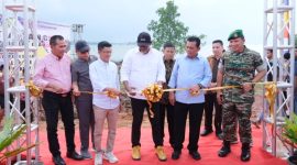Hasan ketika menghadiri peresmian pembangunan jalan sepanjang 1,45 kilometer itu, yang diresmikan oleh Gubernur Kepri, Ansar Ahmad, pada Sabtu (30/12/2023). Foto: INIKEPRI.COM