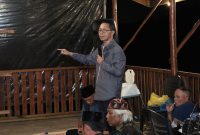 Wakil Wali Kota Batam Amsakar Achmad saat hadir di acara nonton bareng masyarakat Patam Lestari yang dihelat oleh GARPU. Foto: INIKEPRI.COM