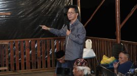 Wakil Wali Kota Batam Amsakar Achmad saat hadir di acara nonton bareng masyarakat Patam Lestari yang dihelat oleh GARPU. Foto: INIKEPRI.COM