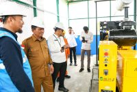 Gubernur Kepulauan Riau H. Ansar Ahmad meresmikan Gedung Konseling Dan Rehabilitasi Bangunan SMA Negeri 9 Batam dan melakukan STerima Pembangunan Semenisasi Dan Gapura Serta Serah Terima Pengooperasian Mesin Genset 350 KVA di Kecamatan Galang Kota Batam Provinsi Kepulauan Riau, Rabu (3/1/2024). Foto: Diskominfo Kepri