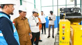 Gubernur Kepulauan Riau H. Ansar Ahmad meresmikan Gedung Konseling Dan Rehabilitasi Bangunan SMA Negeri 9 Batam dan melakukan STerima Pembangunan Semenisasi Dan Gapura Serta Serah Terima Pengooperasian Mesin Genset 350 KVA di Kecamatan Galang Kota Batam Provinsi Kepulauan Riau, Rabu (3/1/2024). Foto: Diskominfo Kepri