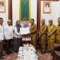 Gubernur Ansar ketika menerima Tim Perwakilan BPKP Provinsi Kepulauan Riau dan BPK RI Perwakilan Provinsi Kepri bertempat di Gedung daerah, Senin (29/1/2024). Foto: Diskominfo Kepri
